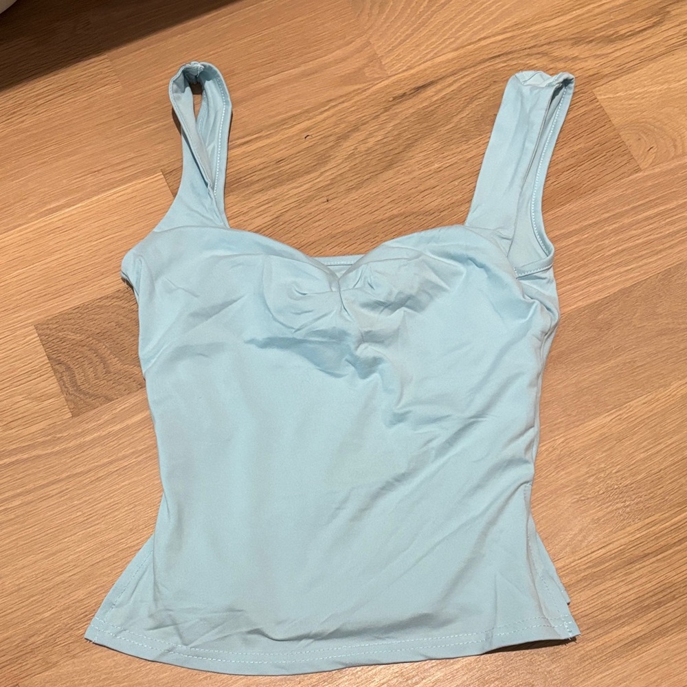 Blue scrunched top